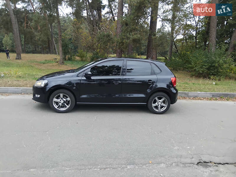 Хэтчбек Volkswagen Polo 2011 в Киеве