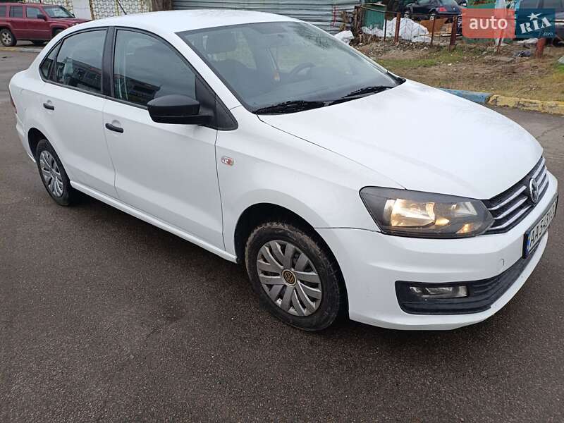 Седан Volkswagen Polo 2019 в Киеве