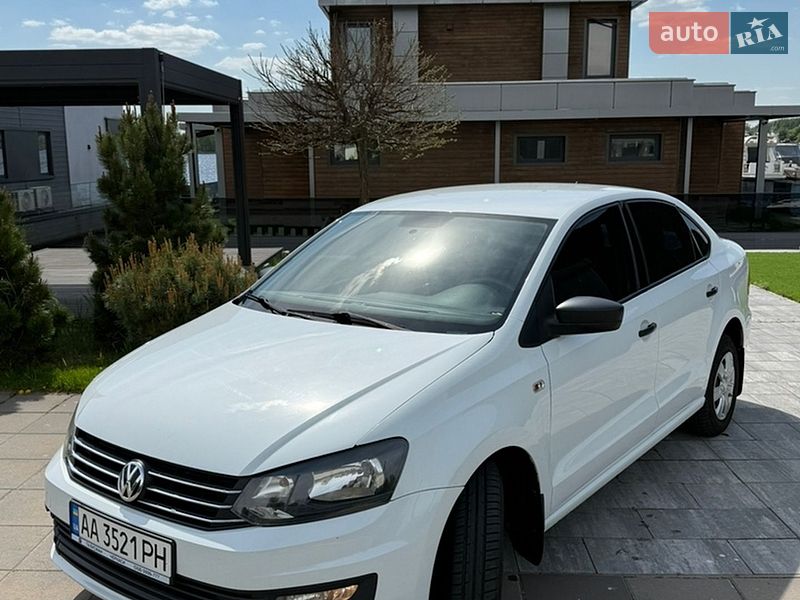 Седан Volkswagen Polo 2016 в Києві