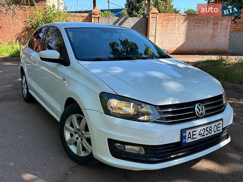 Седан Volkswagen Polo 2017 в Кривом Роге