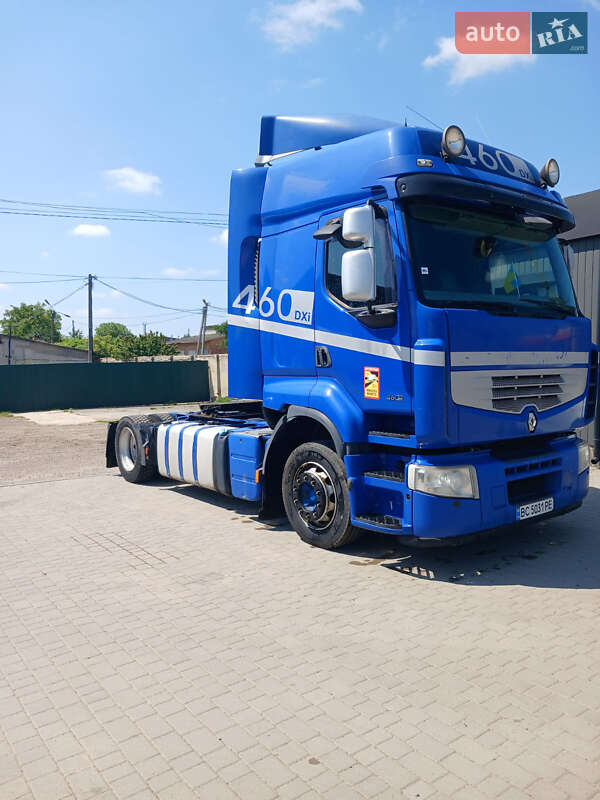 Тягач Renault Premium 2011 в Львове