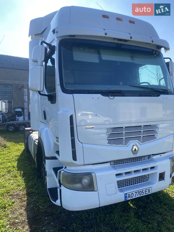 Тягач Renault Premium 2007 в Хусте