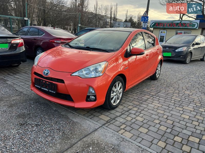 Хэтчбек Toyota Prius C 2014 в Одессе