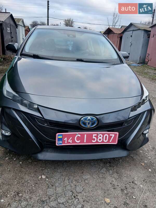 Хетчбек Toyota Prius Prime 2019 в Києві Хетчбек Toyota Prius Prime 2019 в Києві
