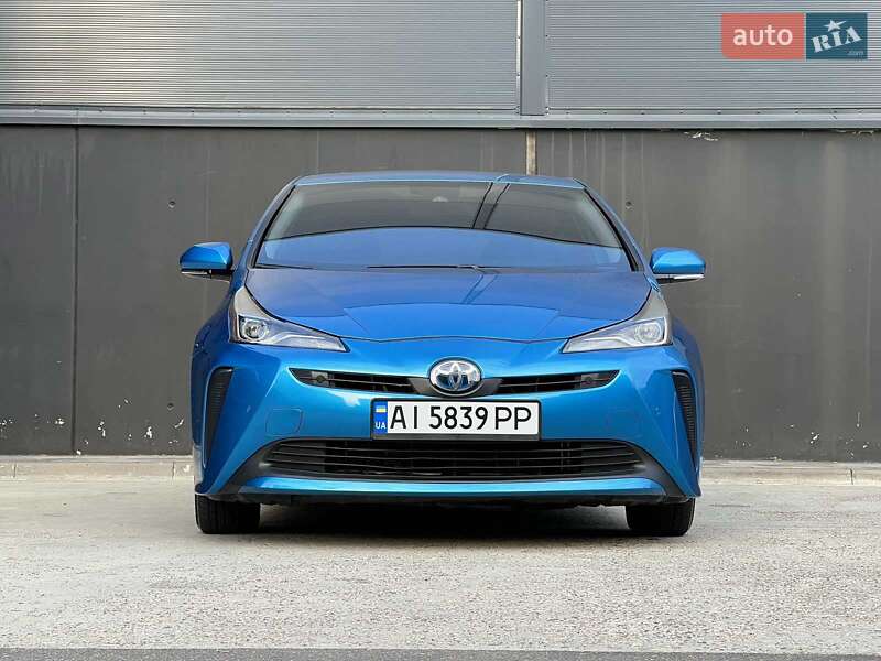 Хэтчбек Toyota Prius 2019 в Чубинском