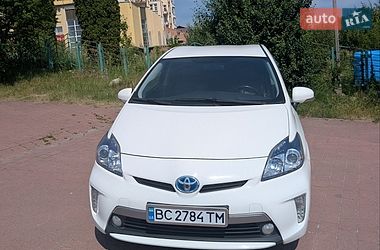 Хэтчбек Toyota Prius 2012 в Стебнику