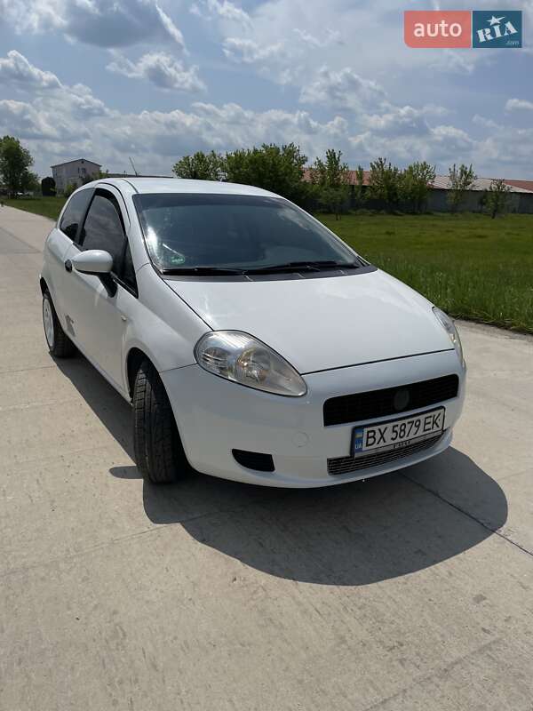 Хэтчбек Fiat Punto 2009 в Славуте