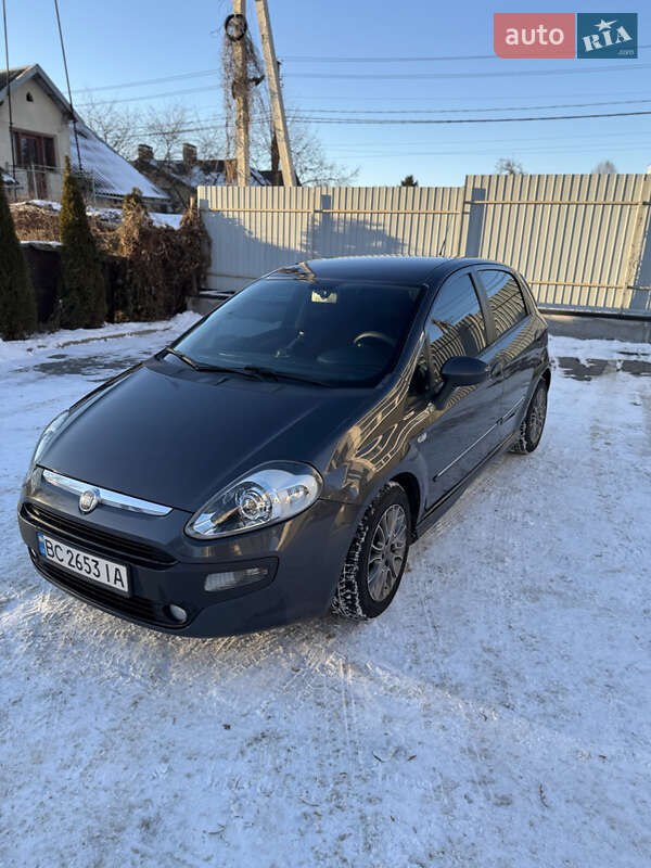 Хэтчбек Fiat Punto 2011 в Львове