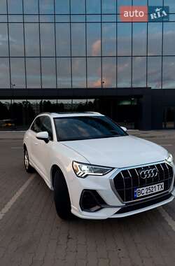 Внедорожник / Кроссовер Audi Q3 2021 в Львове
