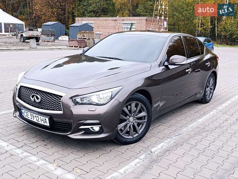 Седан Infiniti Q50 2014 в Чернігові Седан Infiniti Q50 2014 в Чернігові