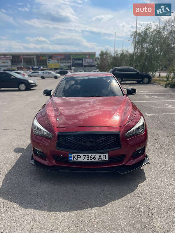 Седан Infiniti Q50 2014 в Запорожье