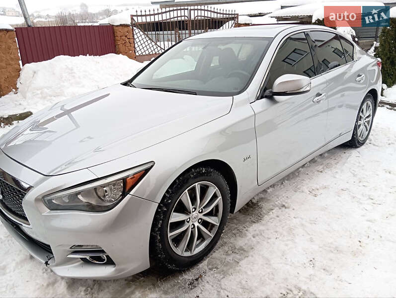 Седан Infiniti Q50 2016 в Хмельницком