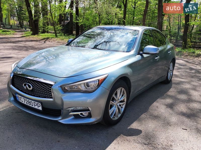 Седан Infiniti Q50 2015 в Львове