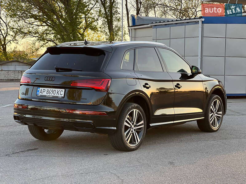 Позашляховик / Кросовер Audi Q5 2019 в Дніпрі