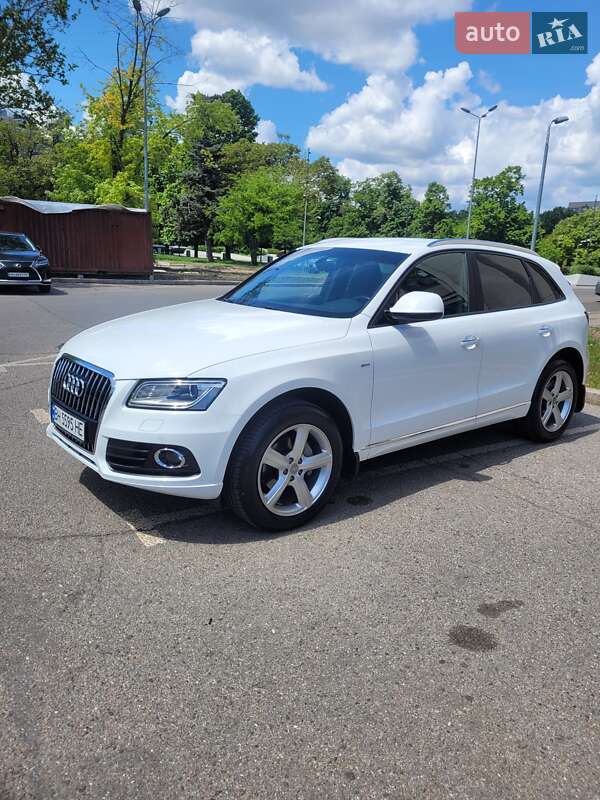 Внедорожник / Кроссовер Audi Q5 2016 в Одессе