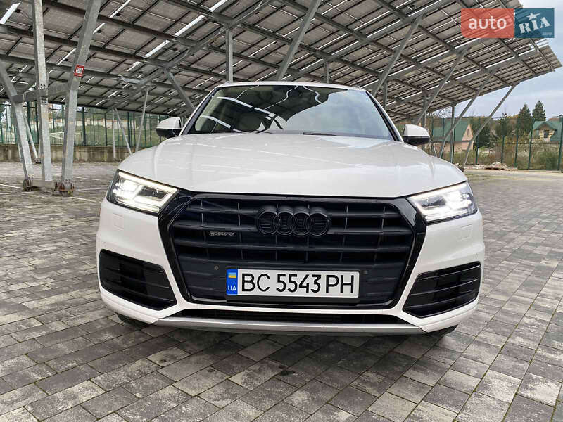Внедорожник / Кроссовер Audi Q5 2018 в Львове Внедорожник / Кроссовер Audi Q5 2018 в Львове