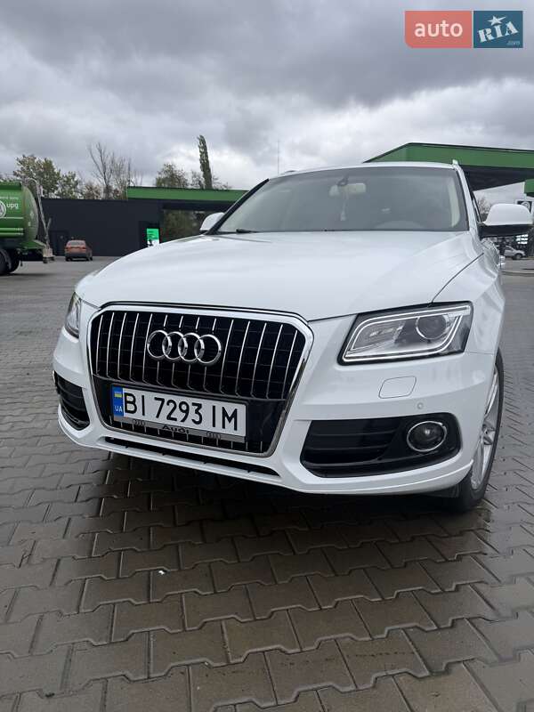 Внедорожник / Кроссовер Audi Q5 2015 в Кременчуге