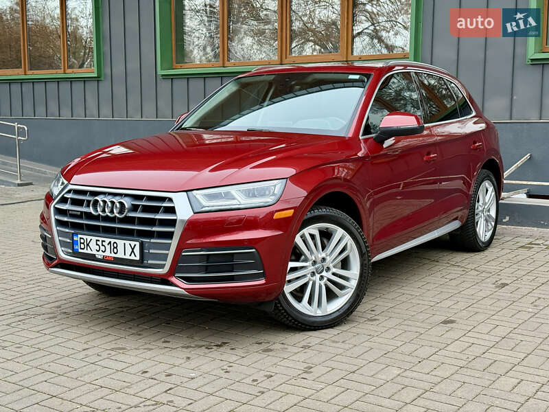 Внедорожник / Кроссовер Audi Q5 2018 в Ровно