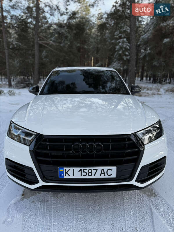 Позашляховик / Кросовер Audi Q5 2018 в Богодухіву