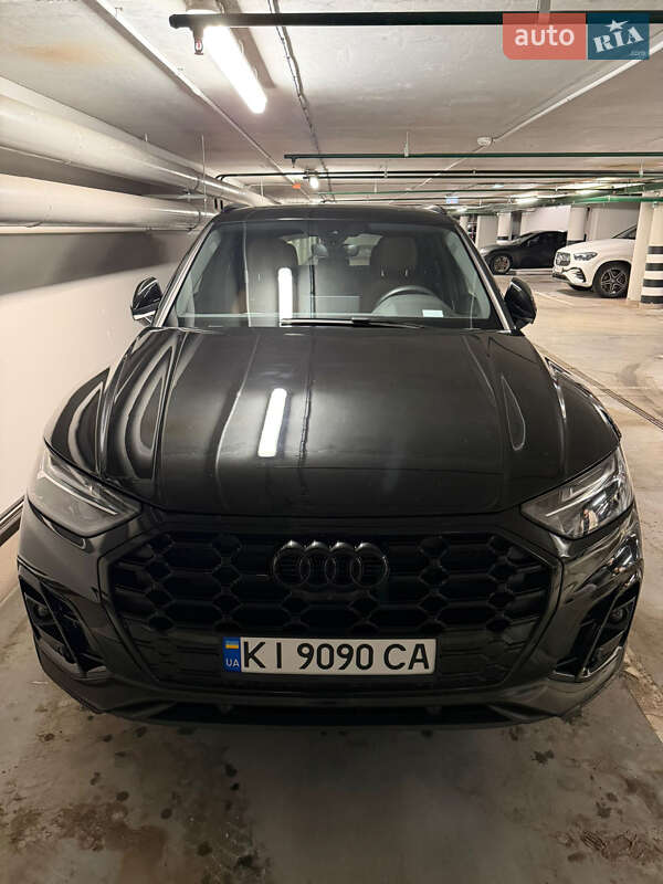 Внедорожник / Кроссовер Audi Q5 2023 в Киеве