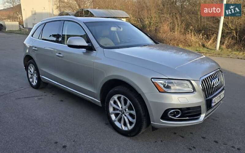 Внедорожник / Кроссовер Audi Q5 2015 в Берегово