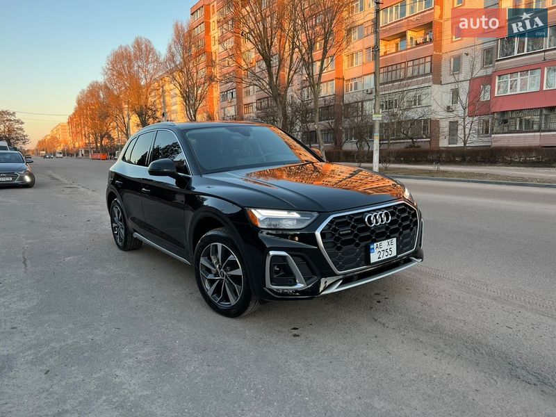 Позашляховик / Кросовер Audi Q5 2021 в Кам'янському
