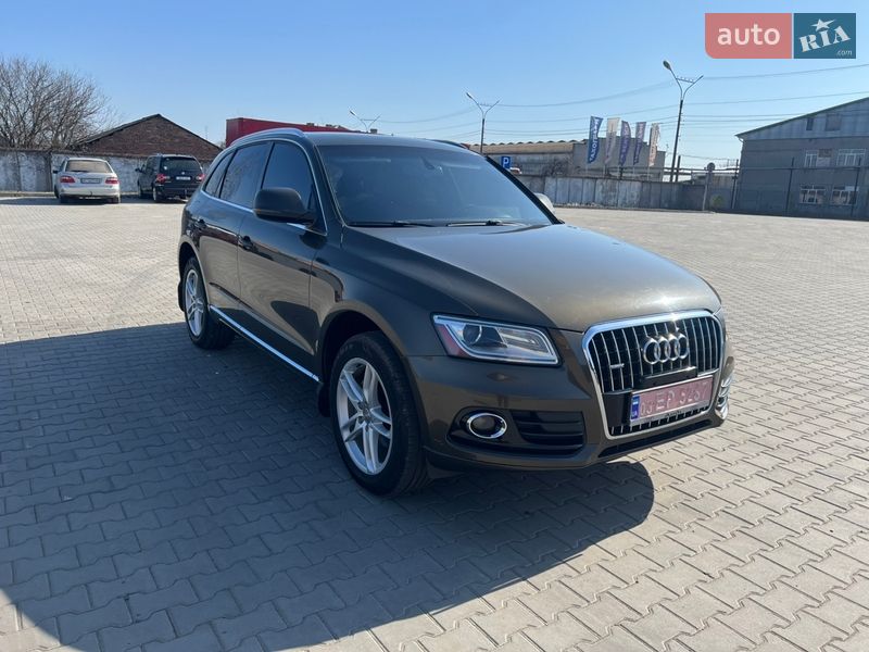 Внедорожник / Кроссовер Audi Q5 2014 в Нововолынске