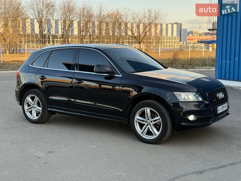 Внедорожник / Кроссовер Audi Q5 2011 в Киеве