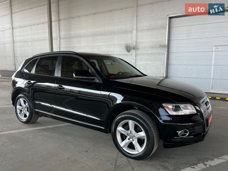 Позашляховик / Кросовер Audi Q5 2015 в Рівному