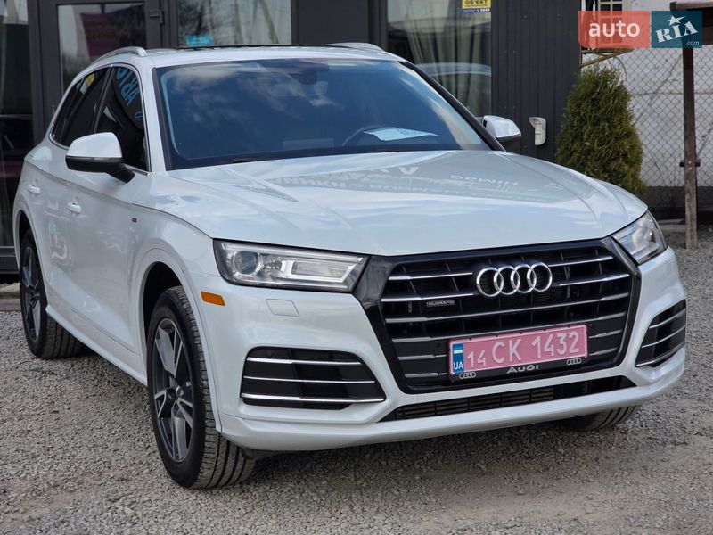 Внедорожник / Кроссовер Audi Q5 2019 в Тернополе