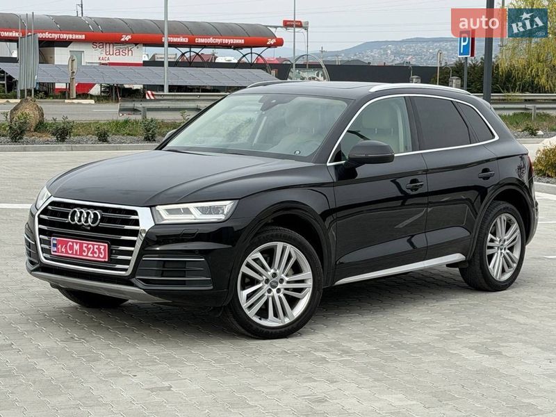 Внедорожник / Кроссовер Audi Q5 2018 в Ужгороде