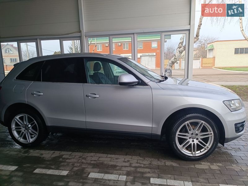 Позашляховик / Кросовер Audi Q5 2011 в Кременчуці