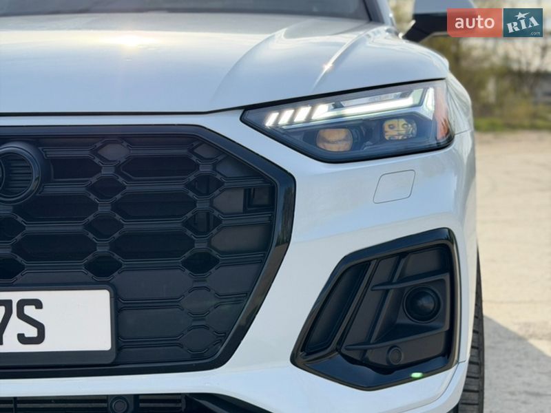 Внедорожник / Кроссовер Audi Q5 2020 в Нетешине