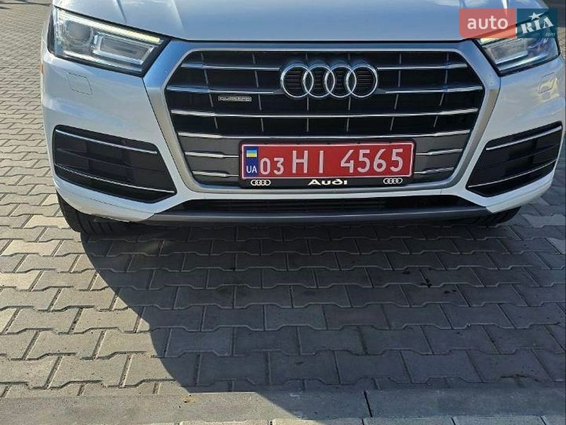 Позашляховик / Кросовер Audi Q5 2019 в Володимирі