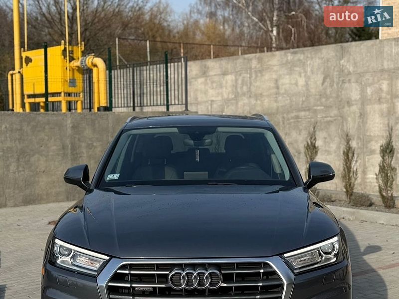 Внедорожник / Кроссовер Audi Q5 2017 в Киеве