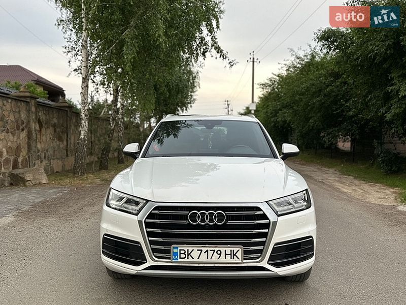 Внедорожник / Кроссовер Audi Q5 2019 в Ровно Внедорожник / Кроссовер Audi Q5 2019 в Ровно