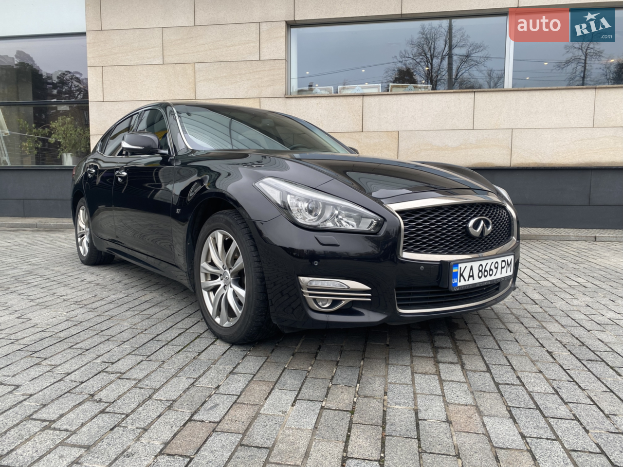 Infiniti Q70 2017 photo 4