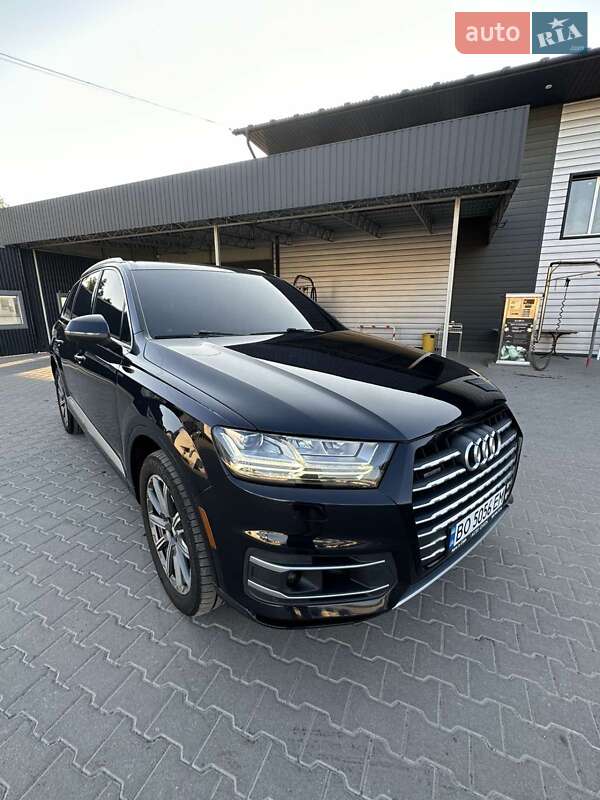 Внедорожник / Кроссовер Audi Q7 2016 в Бучаче