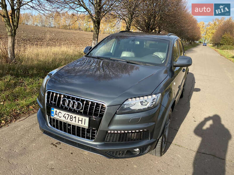 Внедорожник / Кроссовер Audi Q7 2014 в Луцке