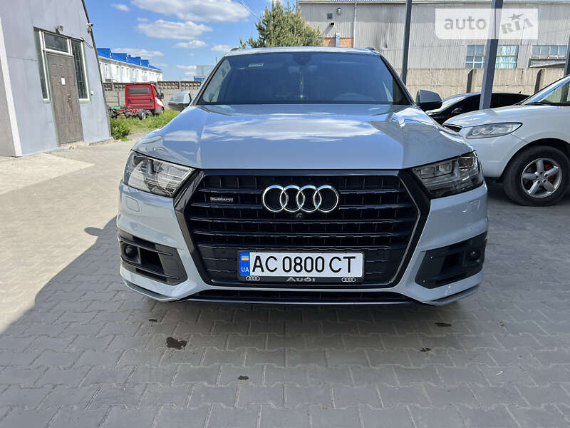 Внедорожник / Кроссовер Audi Q7 2019 в Луцке