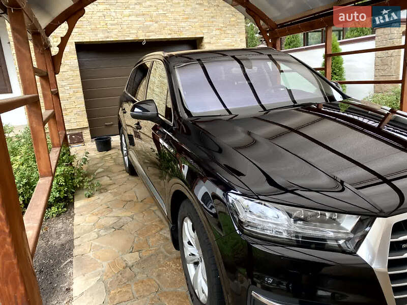 Внедорожник / Кроссовер Audi Q7 2016 в Днепре