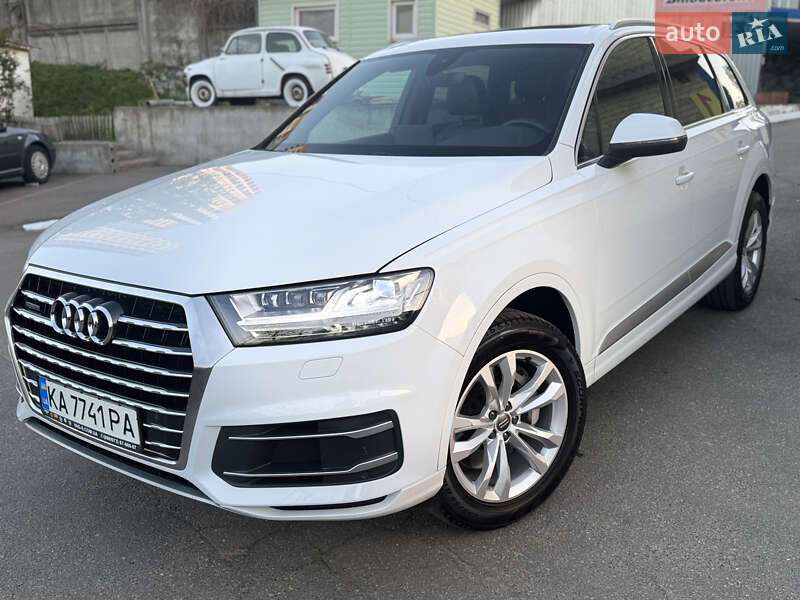 Позашляховик / Кросовер Audi Q7 2019 в Києві
