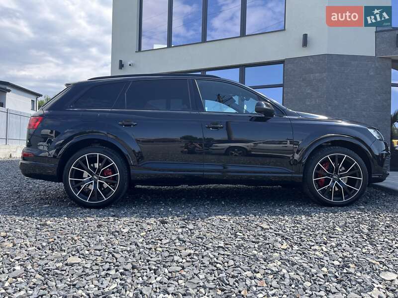 Внедорожник / Кроссовер Audi Q7 2016 в Мукачево