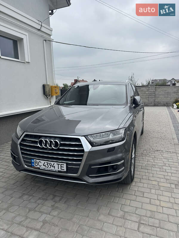 Позашляховик / Кросовер Audi Q7 2016 в Львові Позашляховик / Кросовер Audi Q7 2016 в Львові