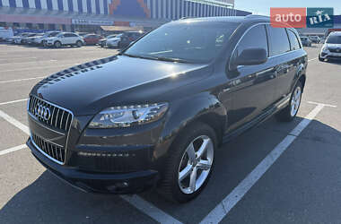 Позашляховик / Кросовер Audi Q7 2015 в Києві