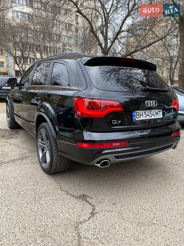 Позашляховик / Кросовер Audi Q7 2013 в Одесі