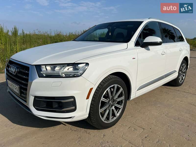 Внедорожник / Кроссовер Audi Q7 2018 в Киеве
