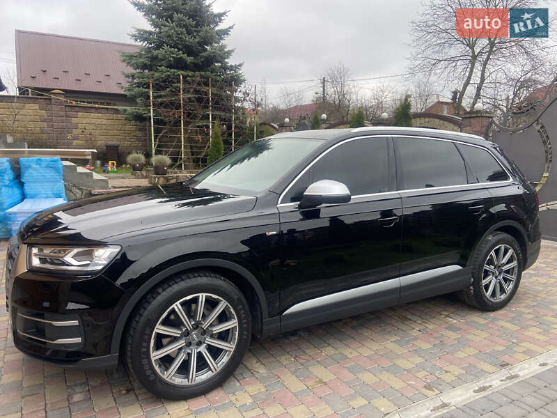 Внедорожник / Кроссовер Audi Q7 2017 в Тернополе