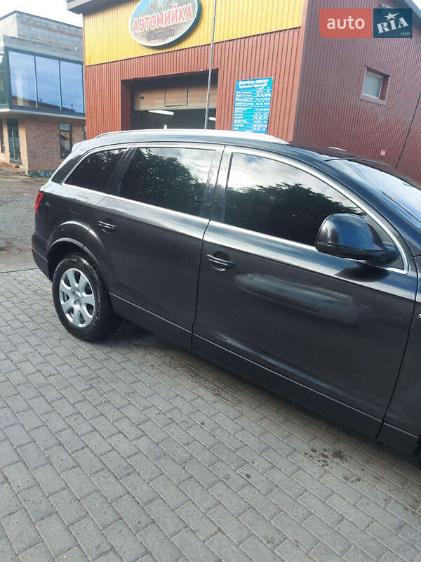 Внедорожник / Кроссовер Audi Q7 2007 в Звягеле