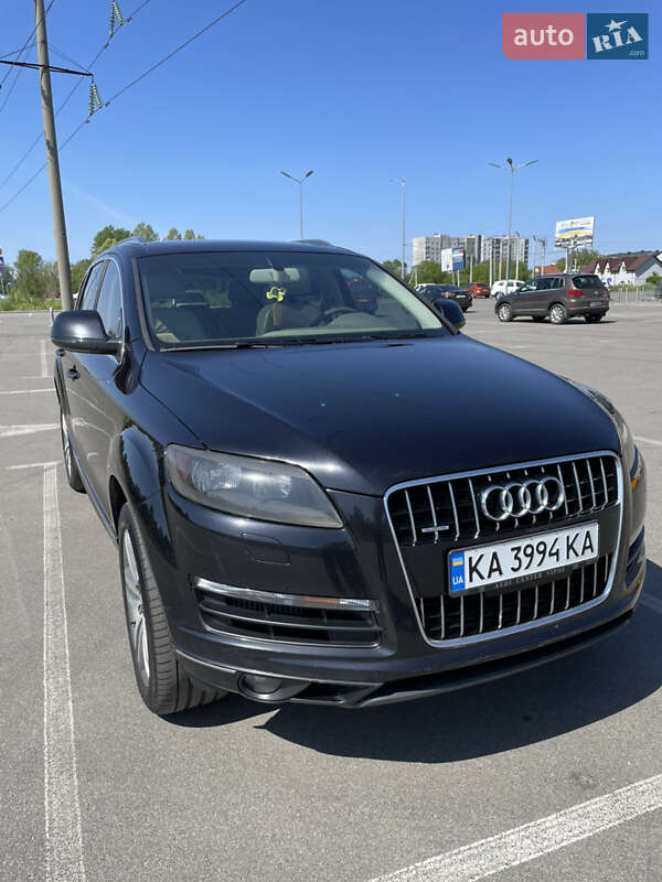 Внедорожник / Кроссовер Audi Q7 2010 в Ирпене